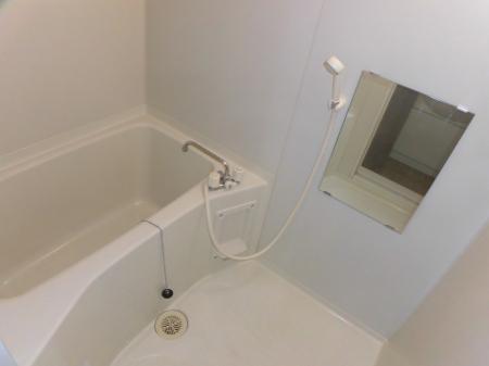 バス・シャワールーム　バスルーム