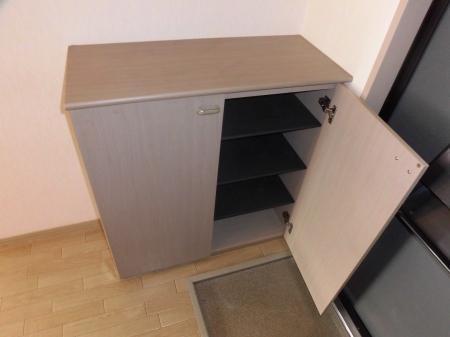 玄関　シューズボックス