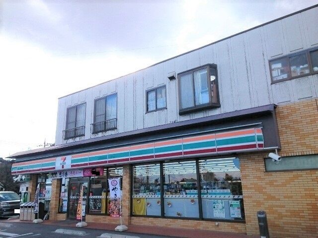 コンビニ　セブンイレブン高崎里見店（コンビニ）まで2400m