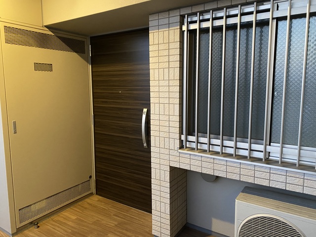 玄関　※参考写真