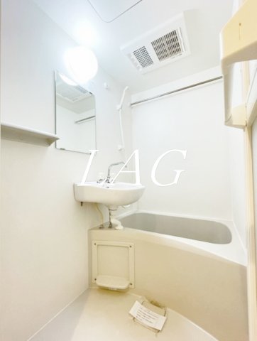 バス・シャワールーム　お風呂です。