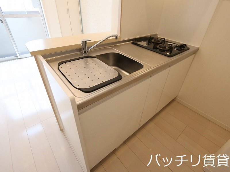 キッチン　同型タイプの為、現状を優先致します。