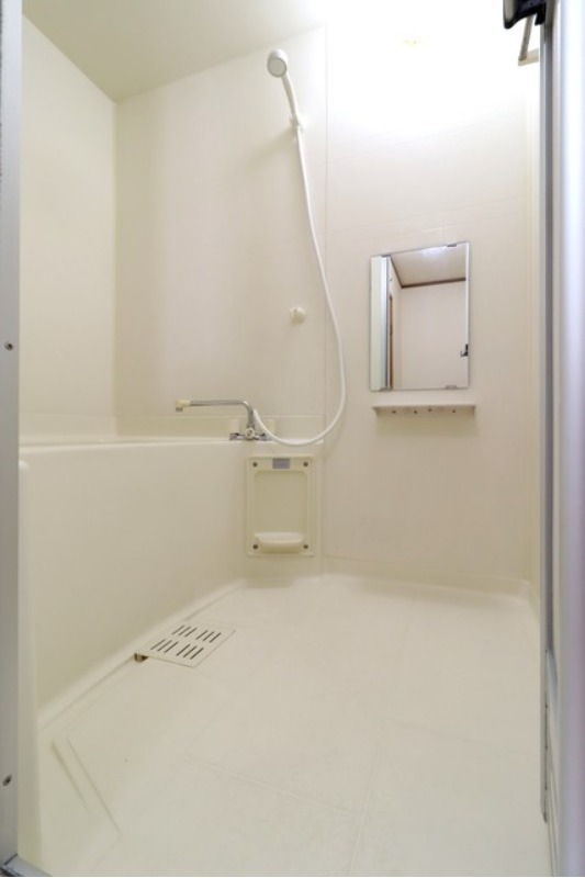 バス・シャワールーム　図面と現状に相違がある場合には現状を優先