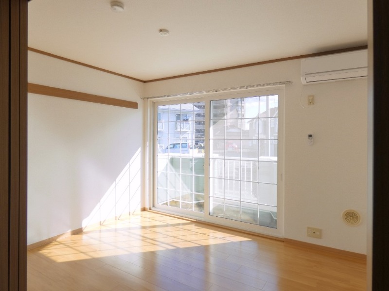 居室・リビング　図面と現状に相違がある場合には現状を優先