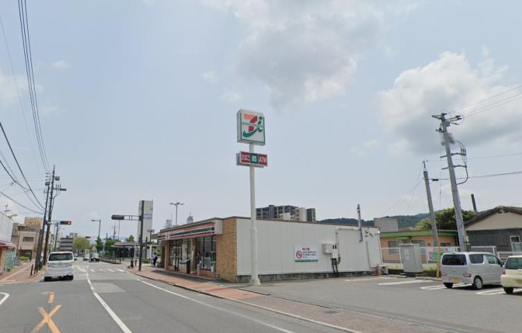 コンビニ　セブンイレブン（コンビニ）まで1151m