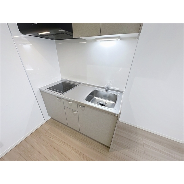 キッチン　２口のＩＨヒーターのシステムキッチンです