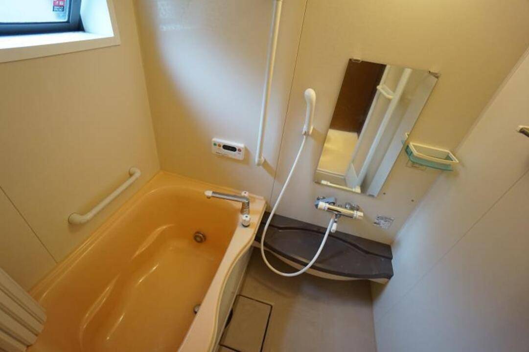 バス・シャワールーム　浴室