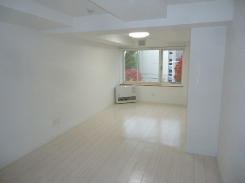 居室・リビング　退去予定につき同タイプ別号室の画像です。