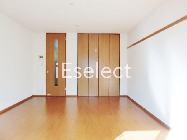 その他部屋・スペース　広々１０帖の洋室です。