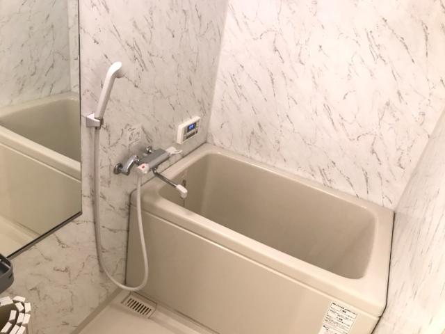バス・シャワールーム　バス