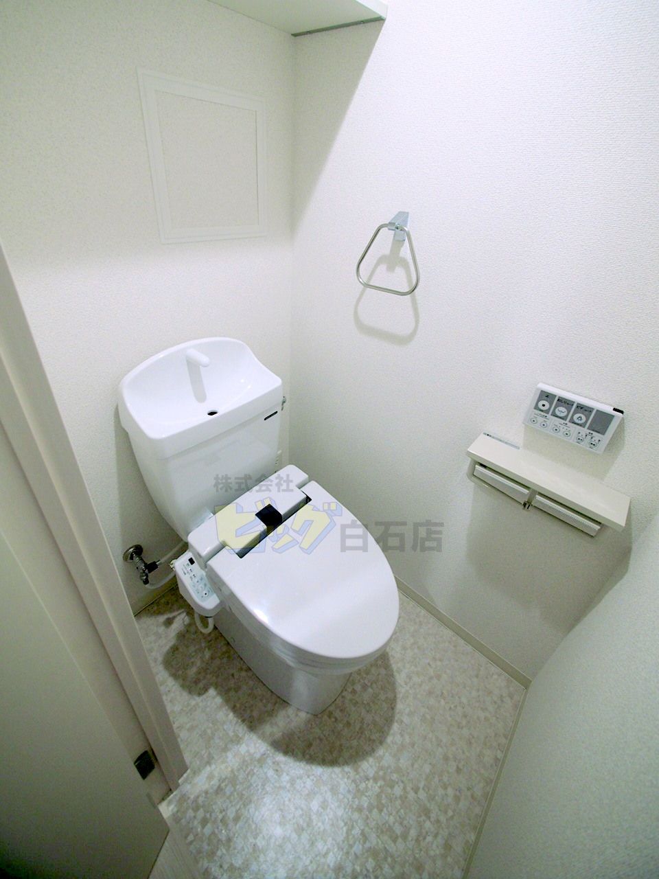 トイレ　ウォシュレット完備しています♪