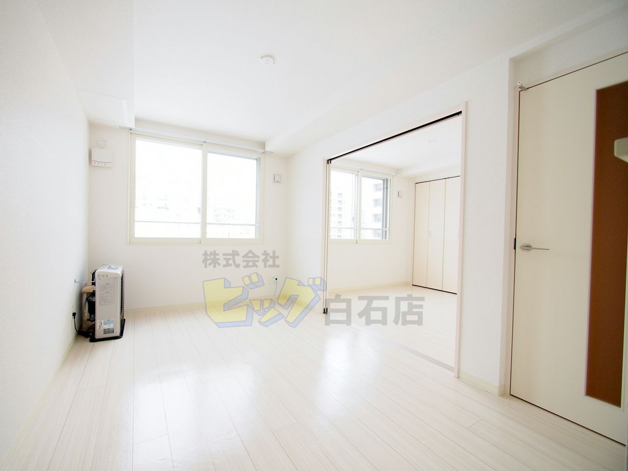 居室・リビング　広々リビングです♪