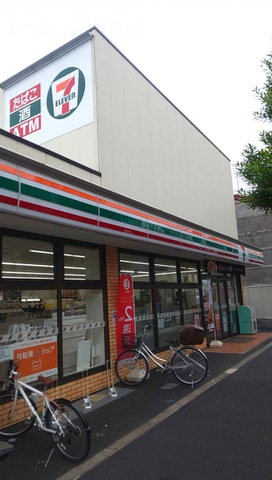 コンビニ　セブン-イレブン 墨田京島３丁目明治通り店（コンビニ）まで166m