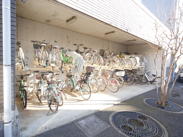 その他共有部分　★敷地内に屋根付の駐輪場がございます★