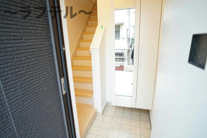 玄関　別部屋イメージ写真