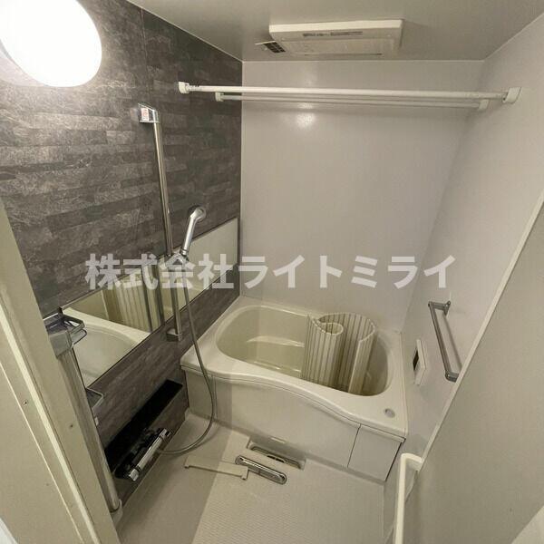 バス・シャワールーム　?