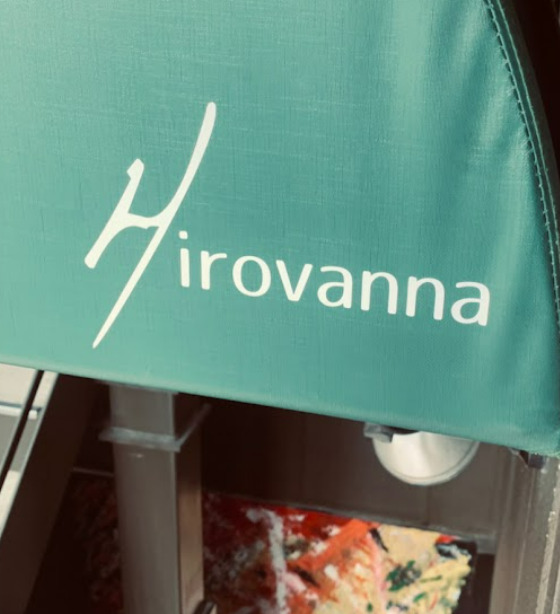 飲食店　Hirovanna(ヒロヴァーナ)（飲食店）まで198m
