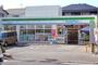 コンビニ　ファミリーマート 杉並成田東三丁目店（コンビニ）まで45m