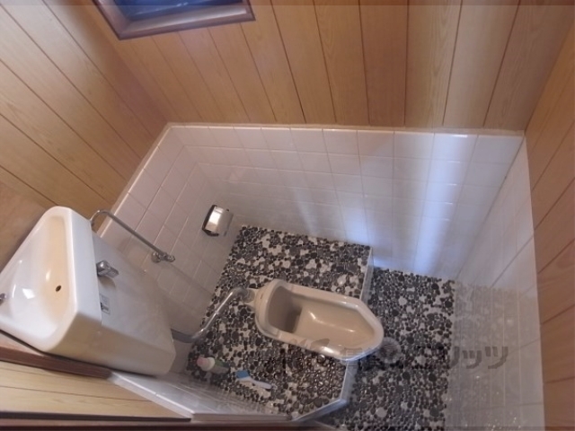 トイレ　綺麗トイレです。和式です。