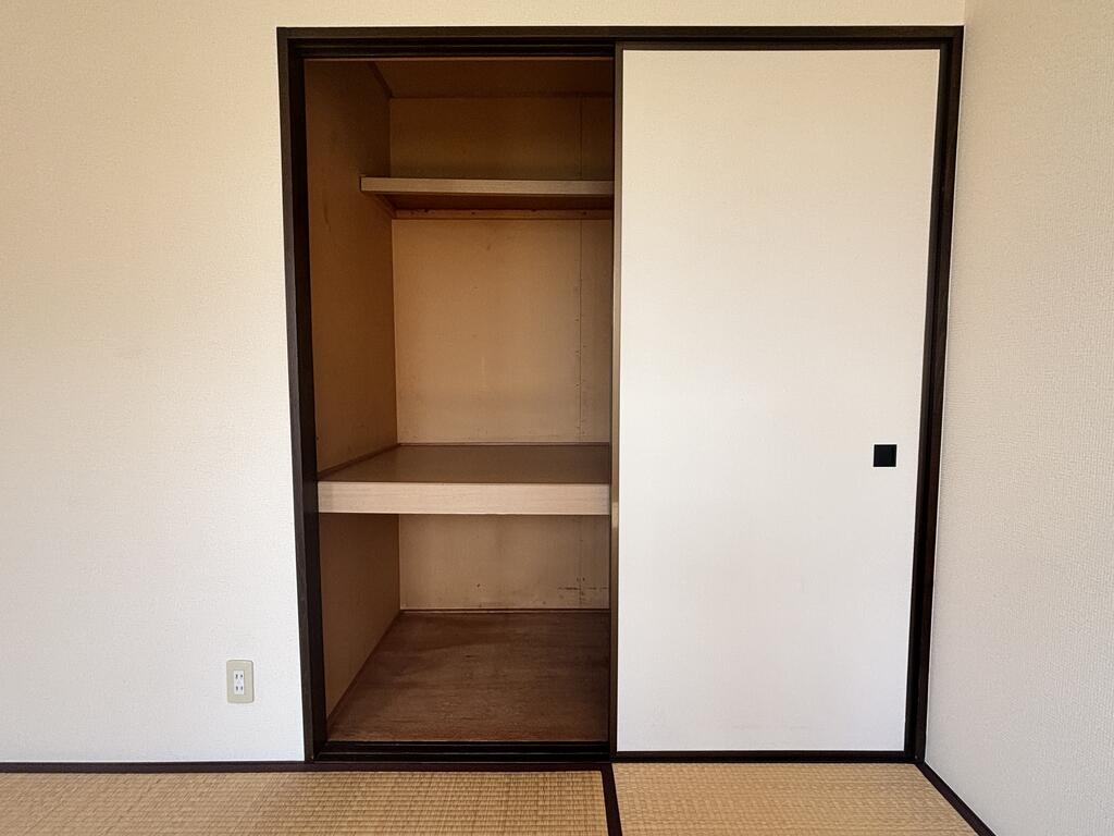収納　和室　収納