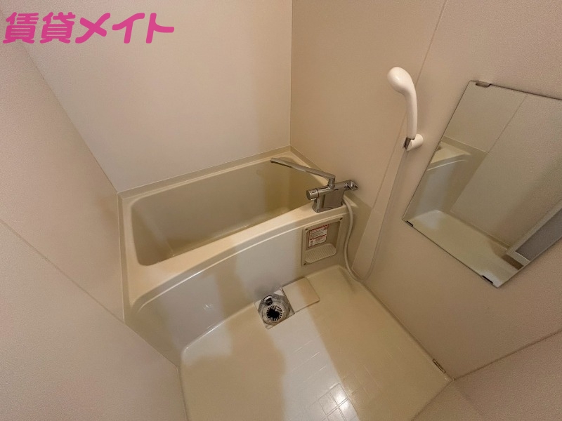 バス・シャワールーム　別部屋参考写真です