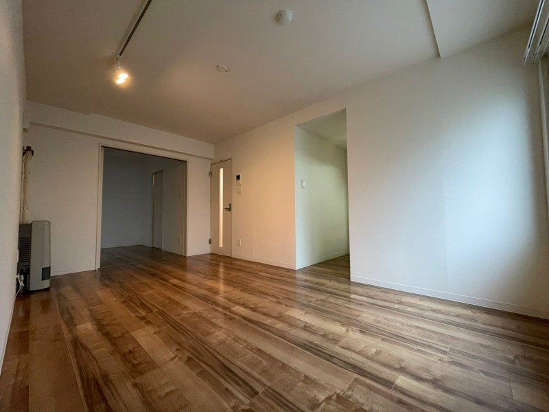 居室・リビング　広くてキレイなお部屋が広がっていて、充実した生活が送れそう。