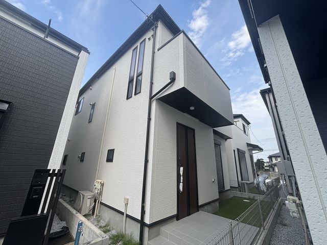 建物外観　～青い空、白い雲っ～