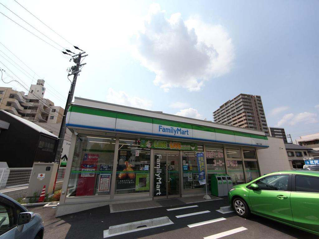 コンビニ　ファミリーマート 松原二丁目店（コンビニ）（コンビニ）まで80m