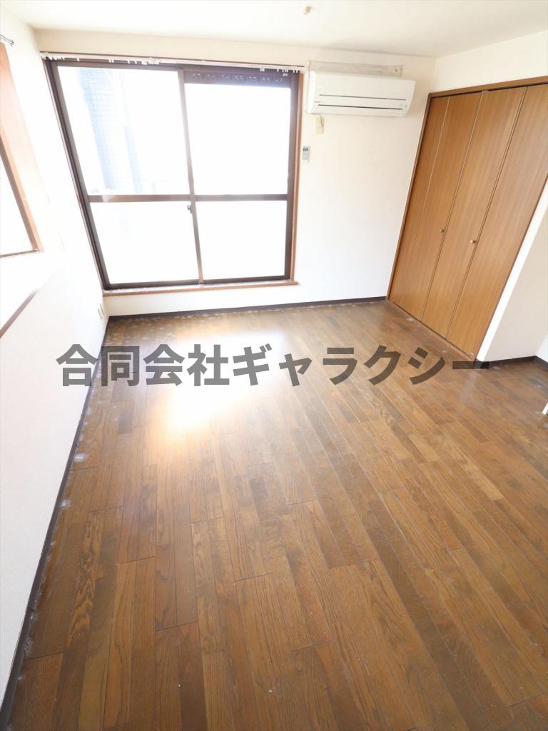 居室・リビング　8帖洋室