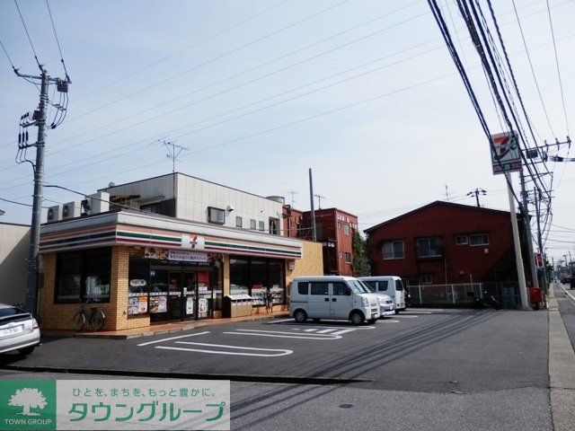 コンビニ　セブンイレブン（コンビニ）まで220m