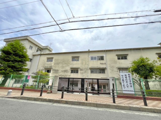 小学校　豊中市立豊島小学校（小学校）まで350m
