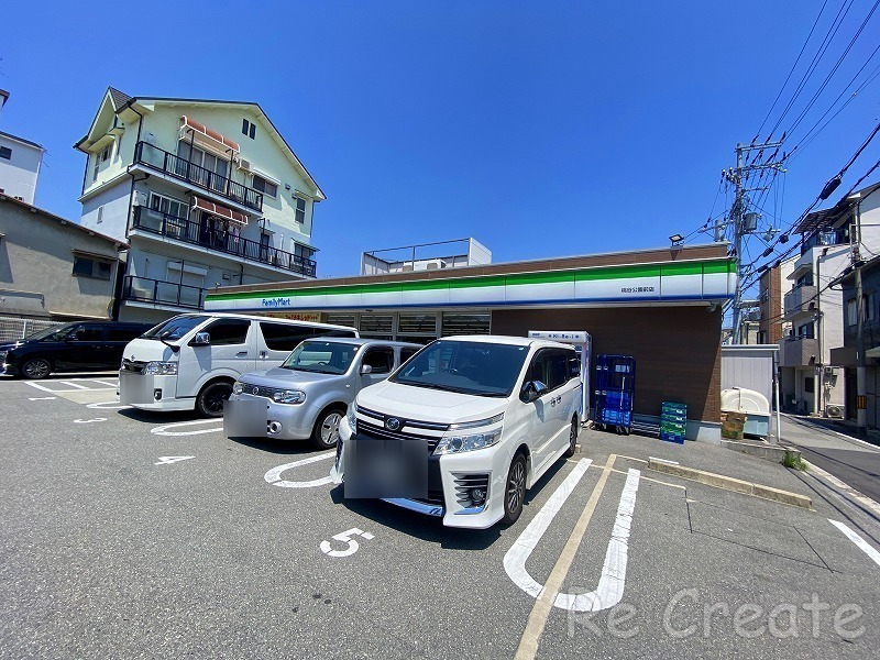 コンビニ　ファミリーマート桃谷公園前店（コンビニ）まで446m