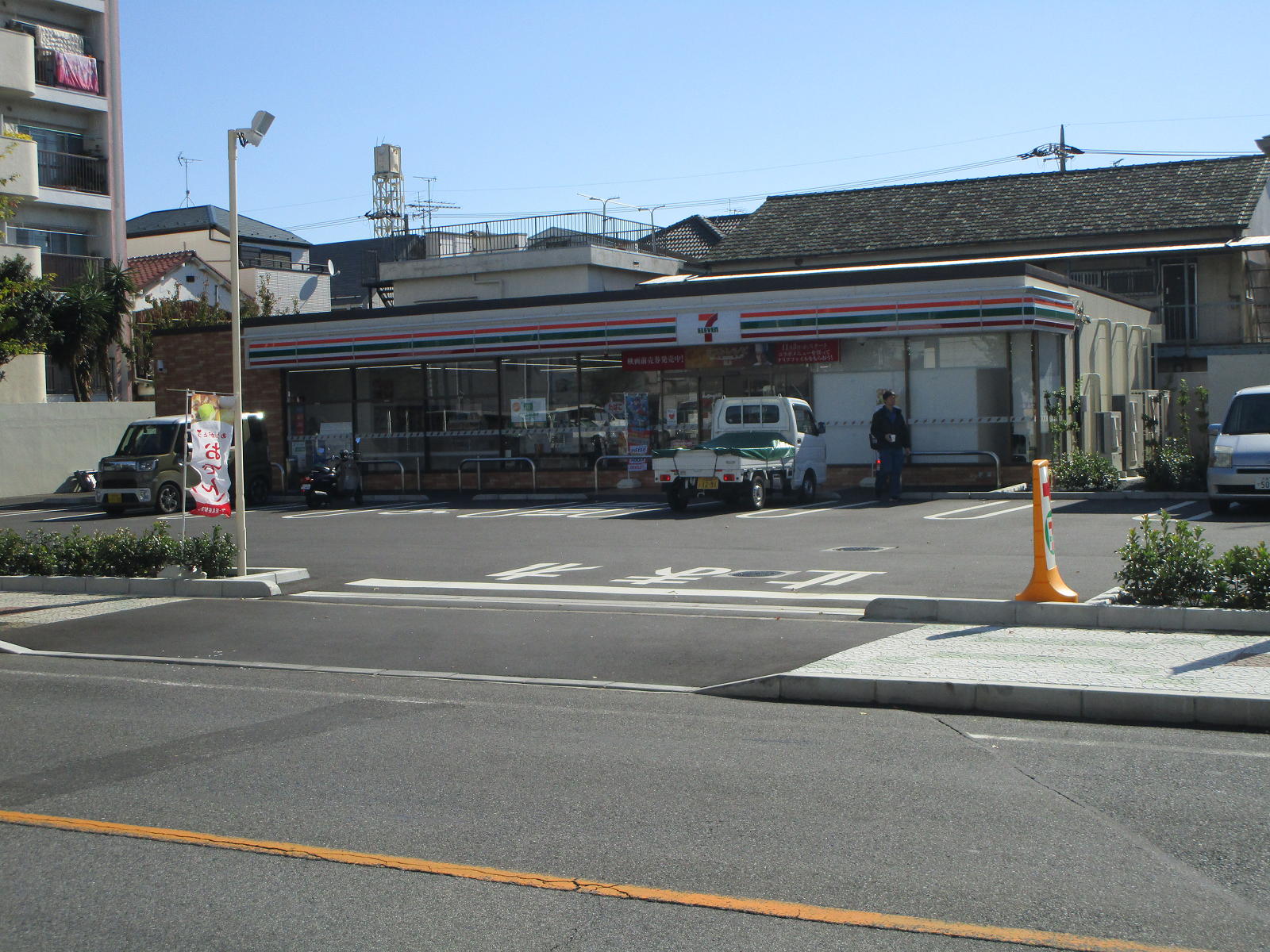 【戸田市中町のマンションのコンビニ】