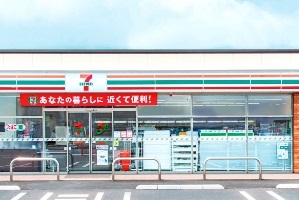 コンビニ　セブンイレブン和歌山楠見中西店（コンビニ）まで549m