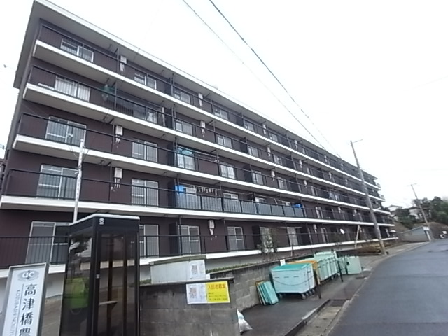 高津橋農住団地の建物外観