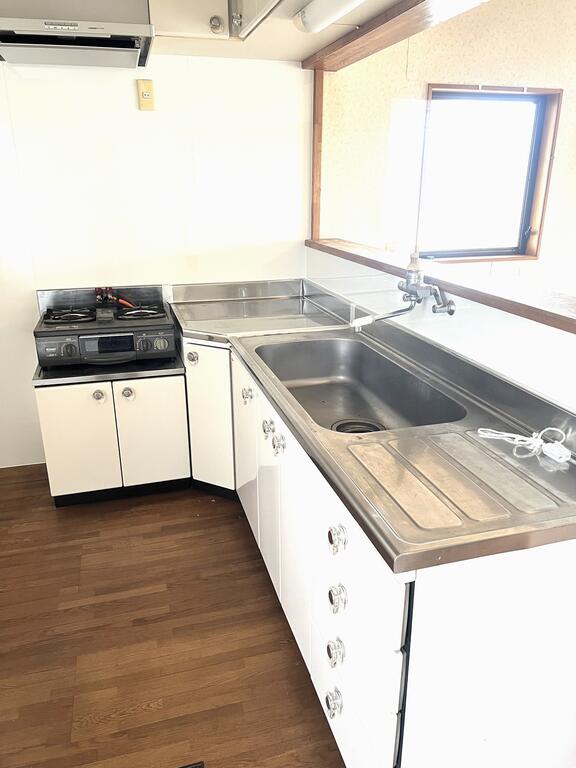 服部戸建 物件♪のキッチン写真