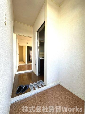 玄関　ゆったりとした玄関です