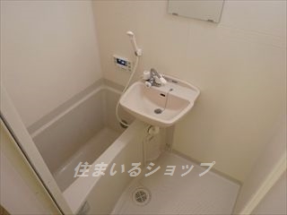 バス・シャワールーム　浴室暖房乾燥機あり