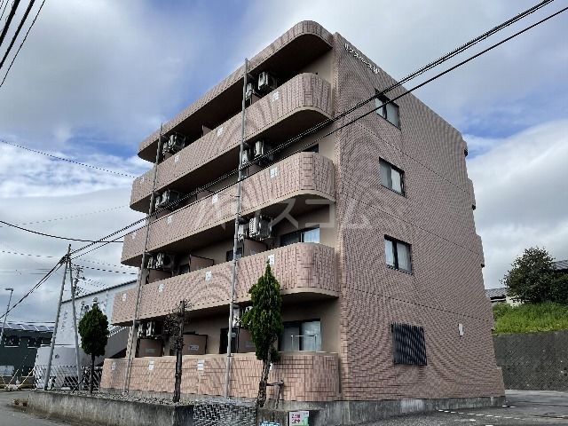 沼津市根古屋のマンションの建物外観