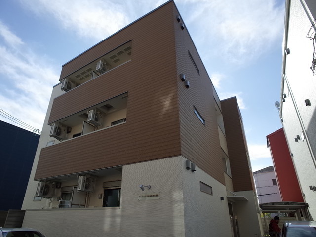 神戸市兵庫区須佐野通のアパートの建物外観