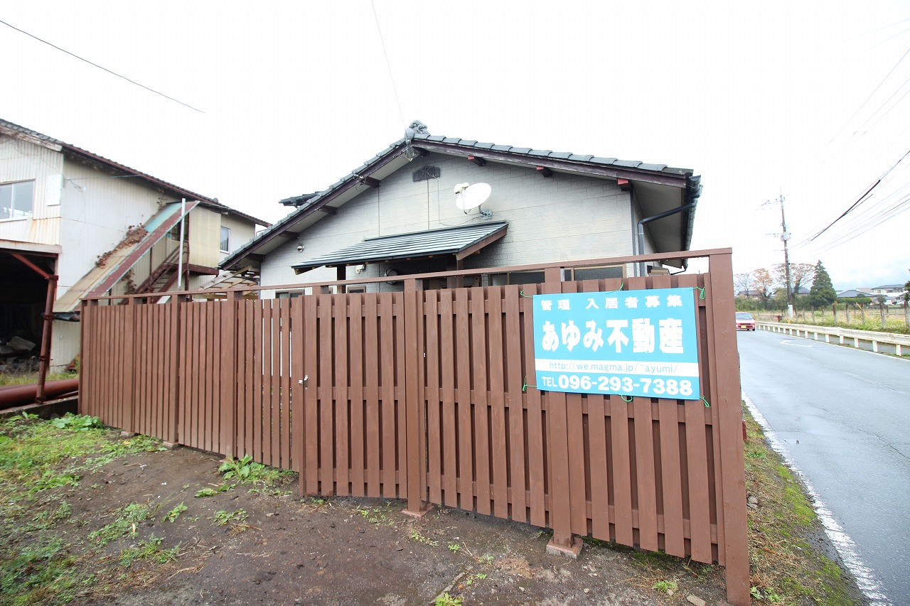 時松貸家の建物外観