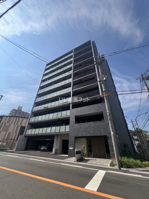 【大阪市西区立売堀のマンションの建物外観】