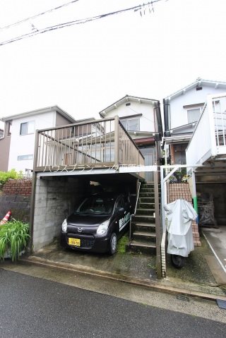 相田７丁目貸家の建物外観