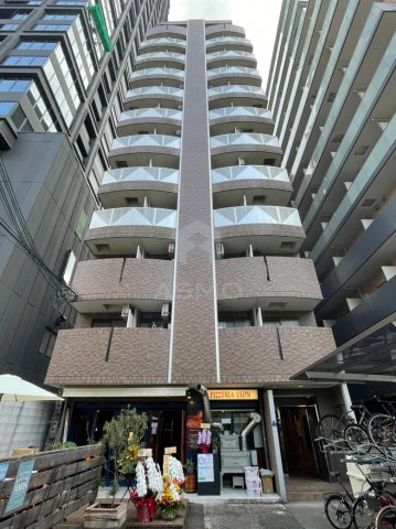 【大阪市中央区船越町のマンションの建物外観】