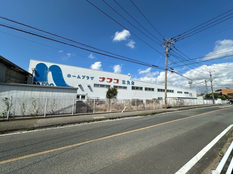 【福岡市博多区浦田のマンションのショッピングセンター】