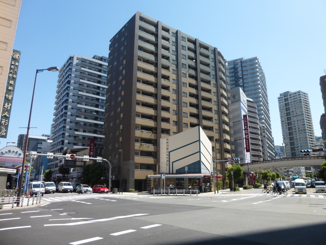 リーデンススクエア松屋町の建物外観