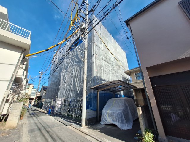 【さいたま市浦和区常盤のマンションのエントランス】