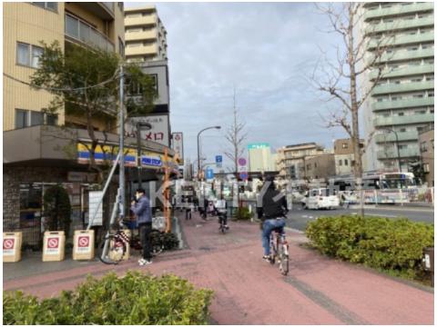 【大田区東糀谷のマンションのコンビニ】