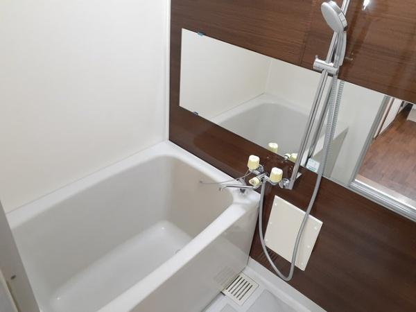 バス・シャワールーム　リフォーム済み！