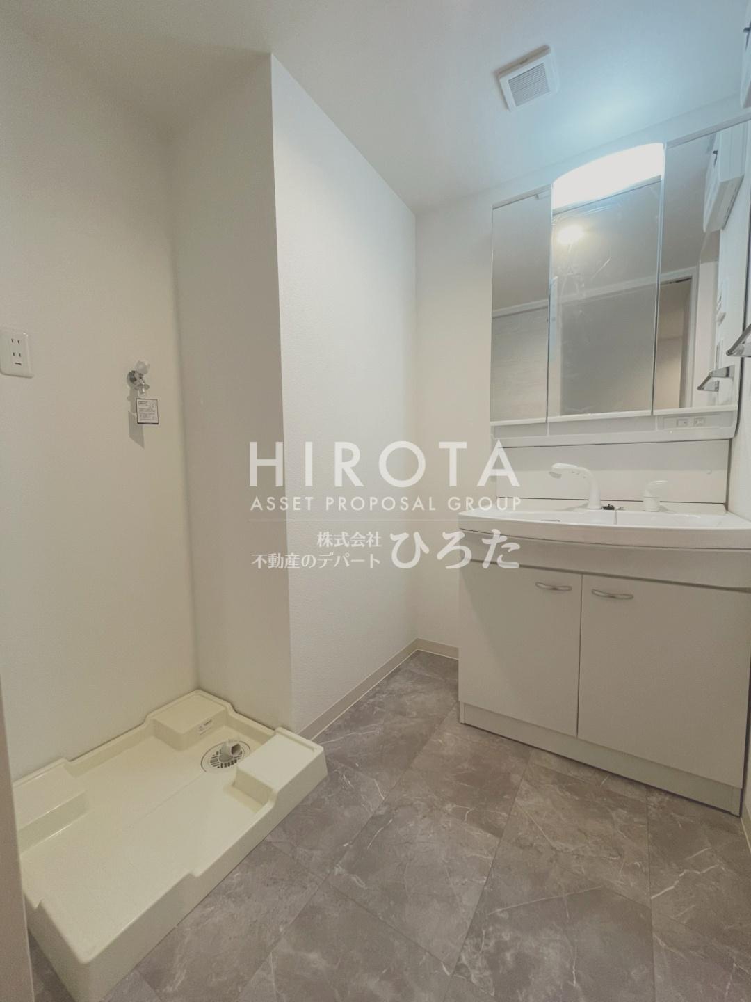 洗面設備　同仕様写真になります